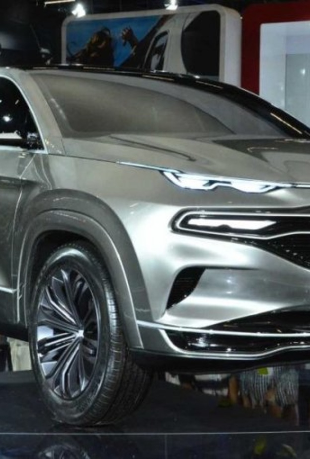 فيات "FIAT" الإيطالية تكشف عن طراز فاستباك الاختباري