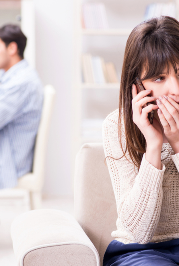 أسباب خيانة المرأة للرجل 