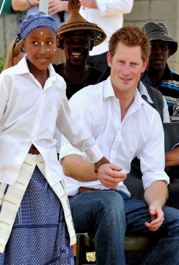  الأمير هاري هو الأكثر شعبية بين أفراد العائلة المالكة وزوجته ميغان ماركل في المركز السادس