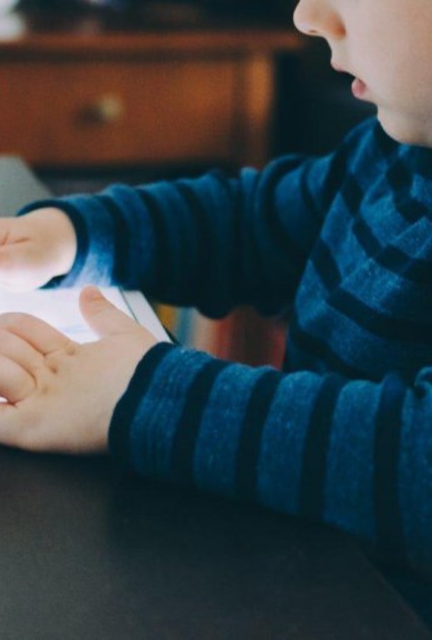 Rivet تطبيق قراءة موجه للأطفال