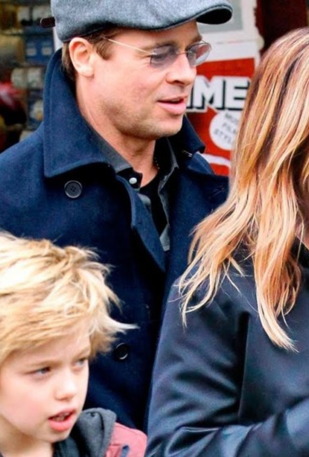 أنجيلينا جولي تحاول التقرب من ديفيد بيكهام