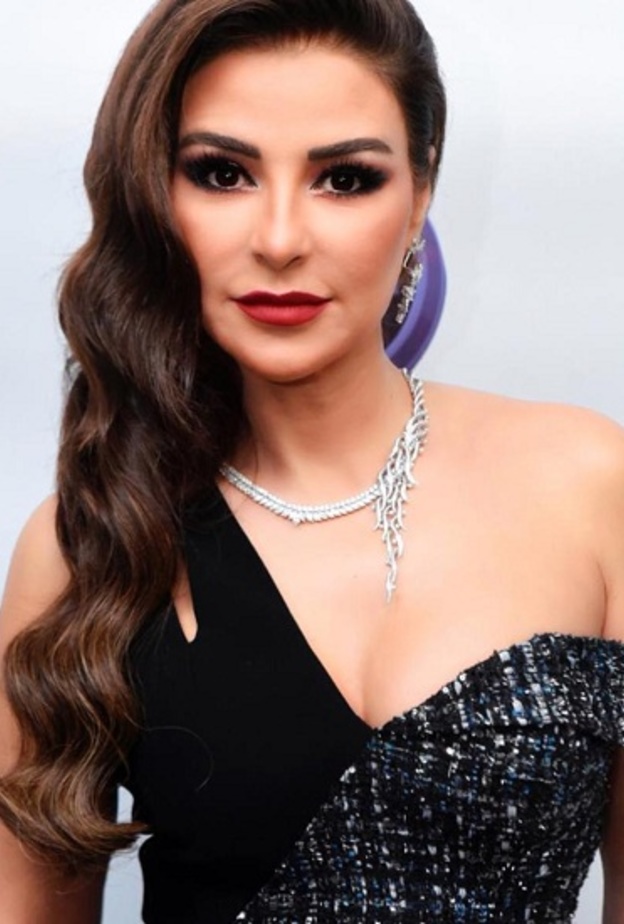 اطلالة ماغي بو غصن في برنامج "تحت السيطرة"