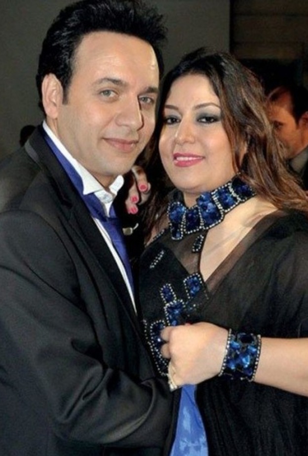 مصطفى قمر وزوجته السابقة غادة عيسى 