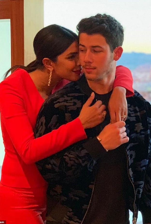 تكلفة الإقامة في واحدة من غرف فندق قصر أويد باهوان تبدأ من 922 دولار في الليلة