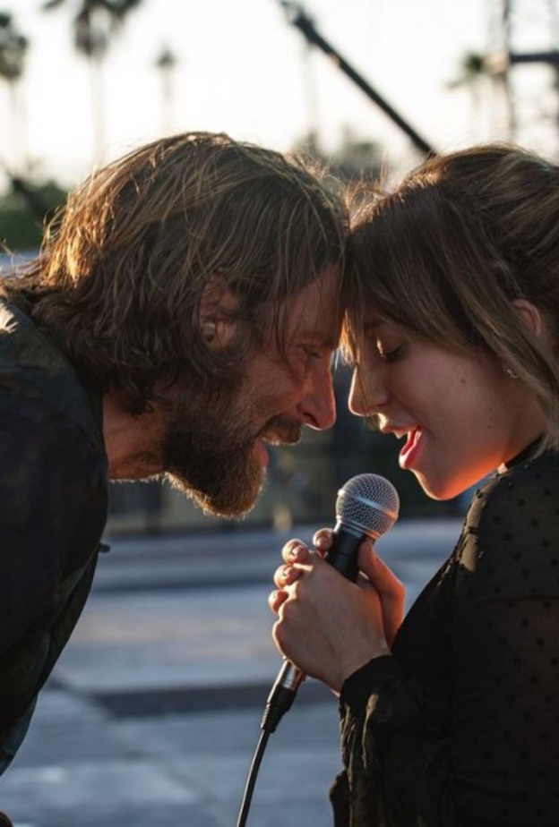 ليدي جاجا وبرادلي كوبر