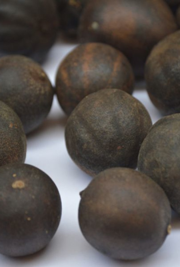 الليمون الأسود يساعد على علاج غازات البطن