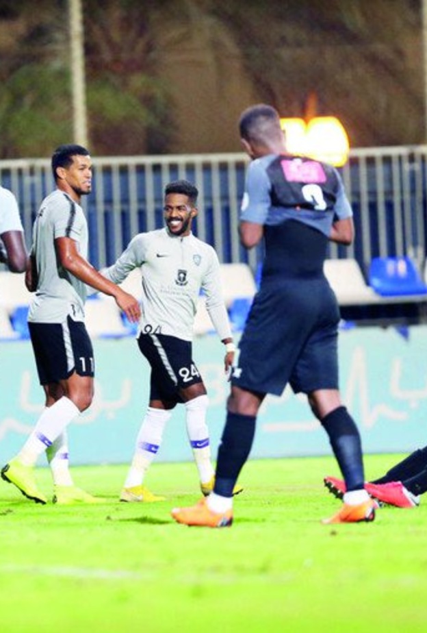 الهلال السعودي يهزم الشباب وديا