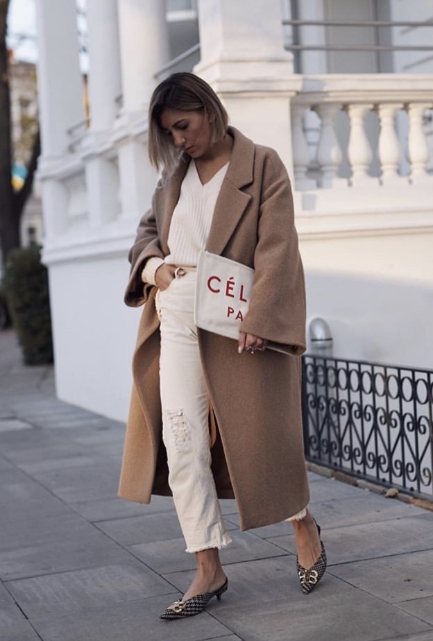 معاطف الجلد الملونة