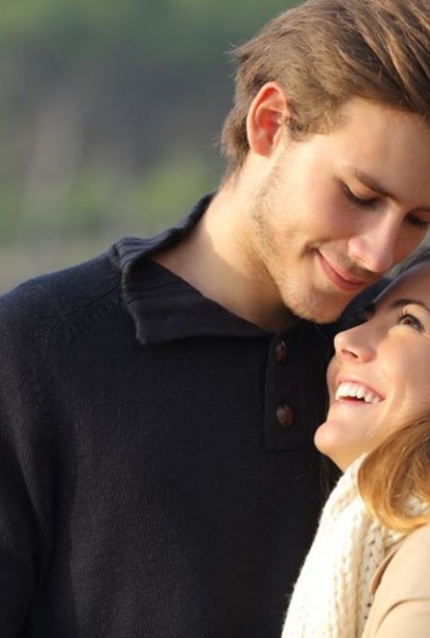 لماذا تفضل المرأة الرجل طويل القامة   