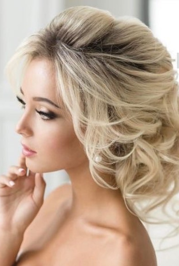  اختاري هذه التسريحة اذا كانت تليق بوجهم