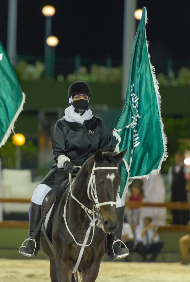 استعراض مميز من فارسات فريق سما الخيل النسائي