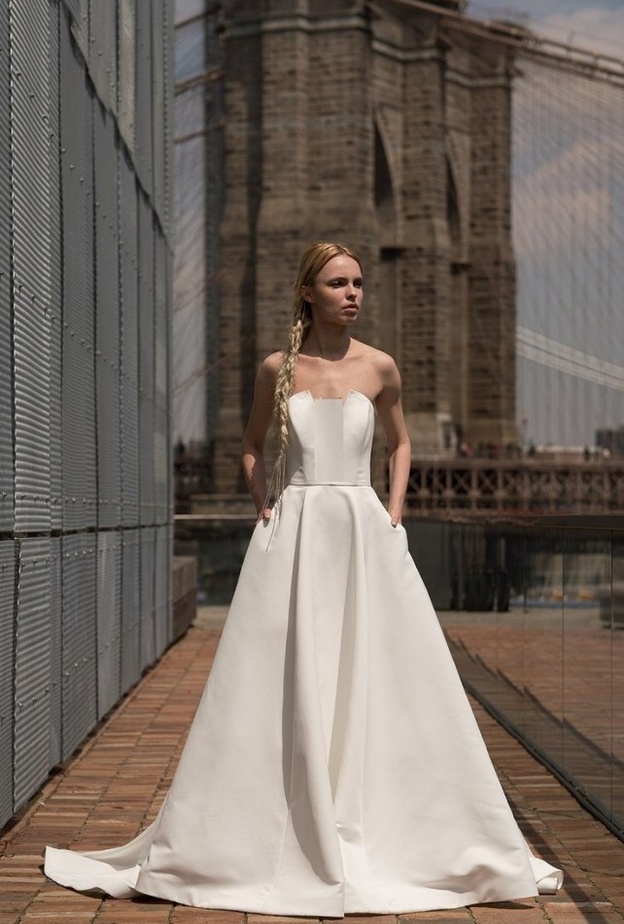 فساتين زفاف مع جيب