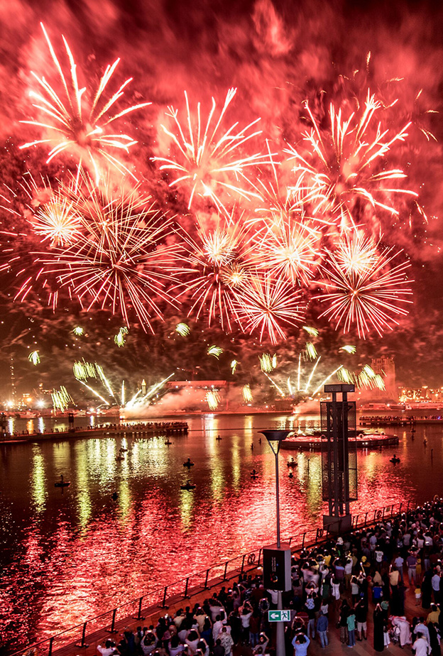 اليوم الوطني الـ47 .. عروض من تاريخ الإمارات في الواجهة البحرية في فيستفال سيتي 