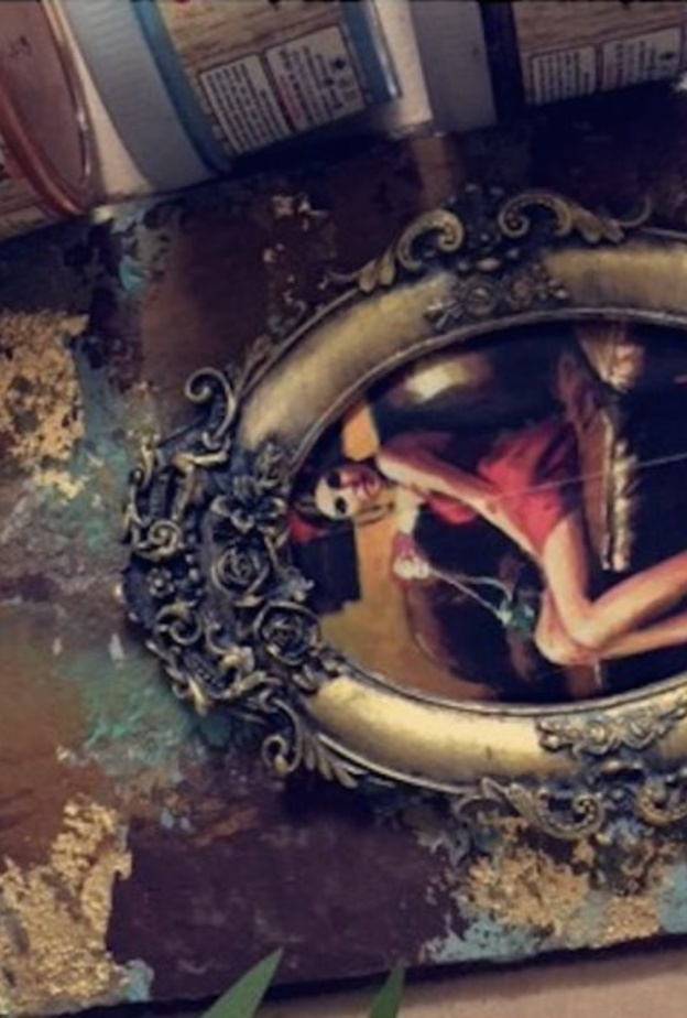 فن الديكوباج من أعمال منى