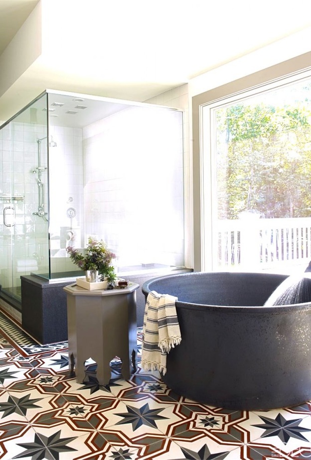 تصميم أنيق لأرضية الحمام