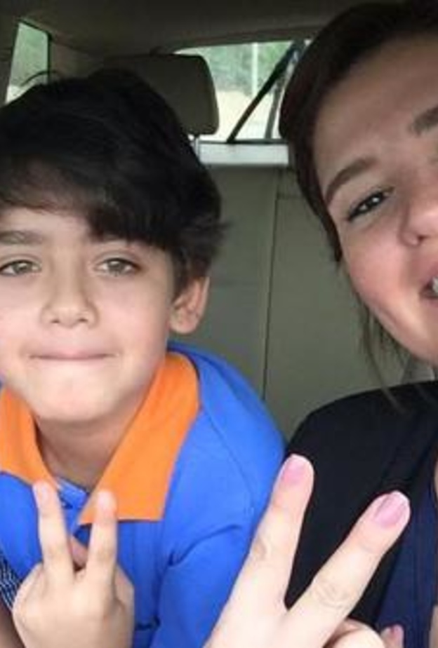 هنا شيحة وابناءها