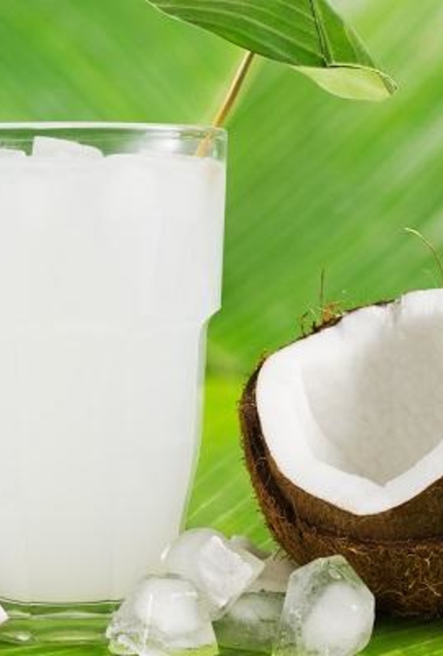 ماء جوز الهند يعزز مناعة الجسم