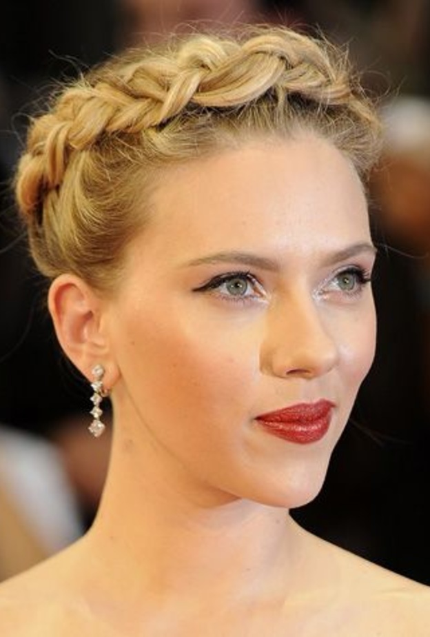 سكارليت جوهانسون تحتفل بعيد ميلادها الـ34