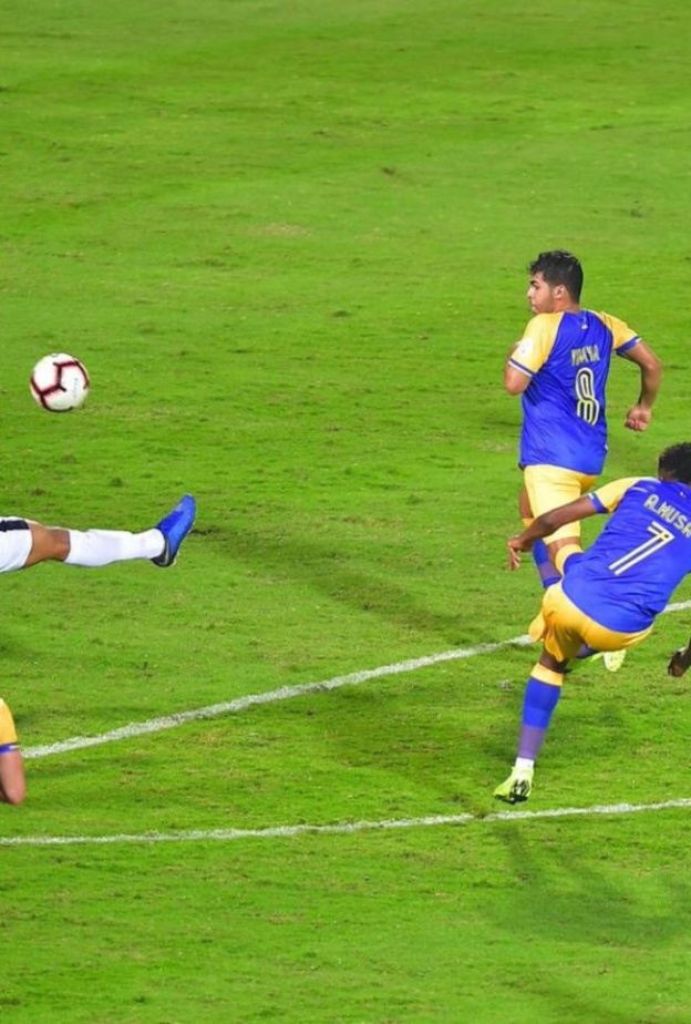النصر يحسم قمة الشباب والهلال يلاقي الفيصلي في الدوري السعودي