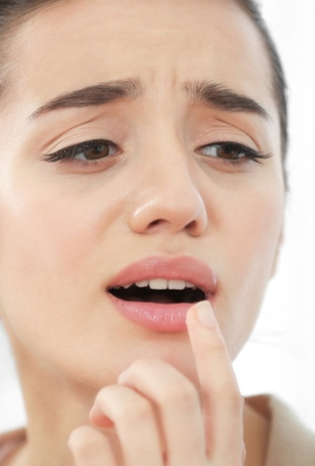 زيت الخروع يلين الأمعاء ويعالج الإمساك