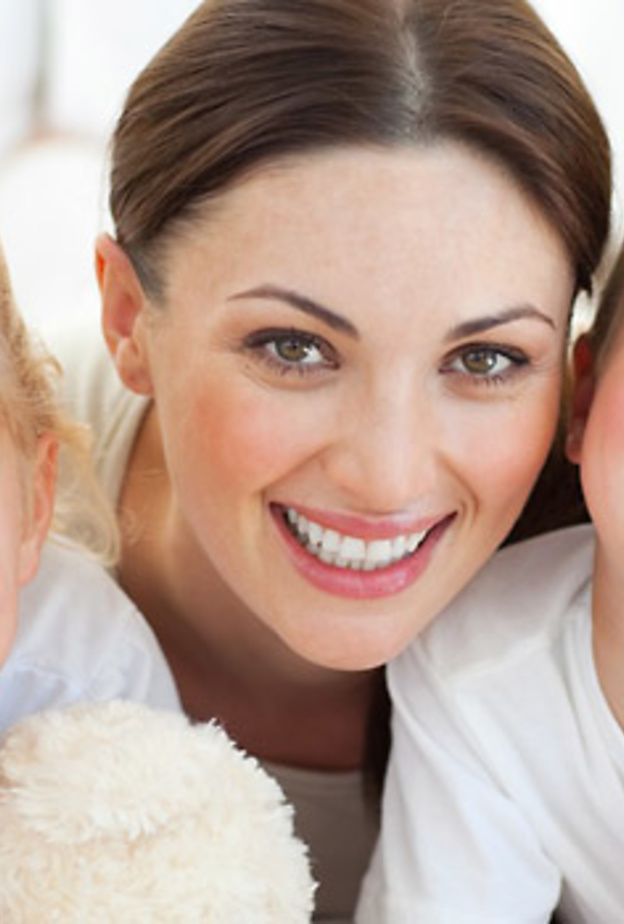 زيارة طبيب الأسنان لفحص أسنان الطفل يحقق الوقاية من تسوس الأسنان