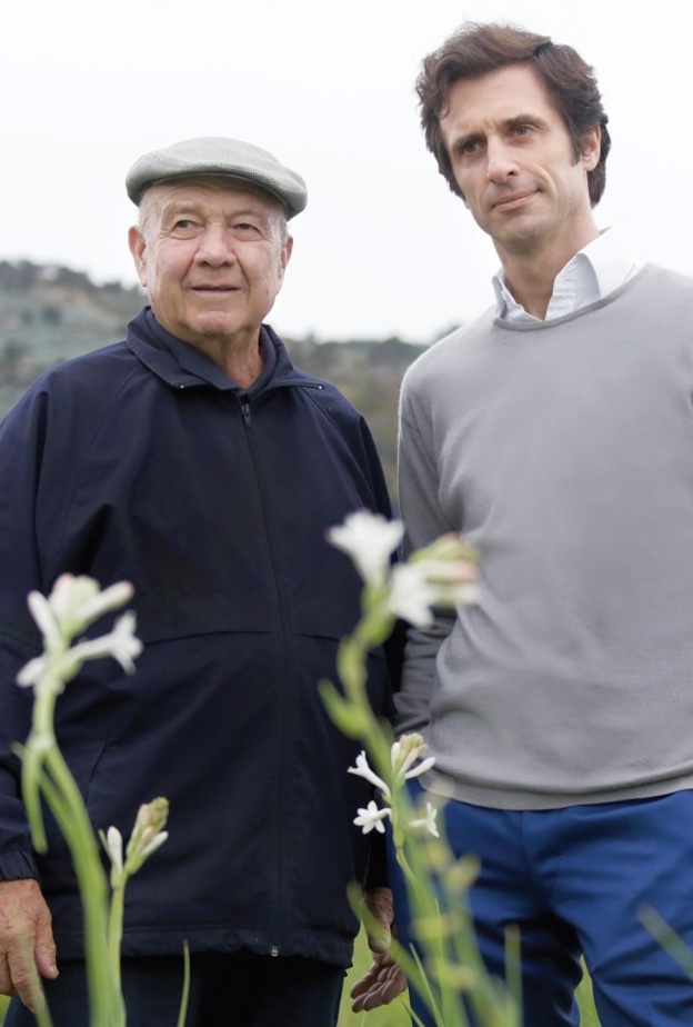 "حوّلنا زراعة الياسمين تماما إلى زراعة عضوية"