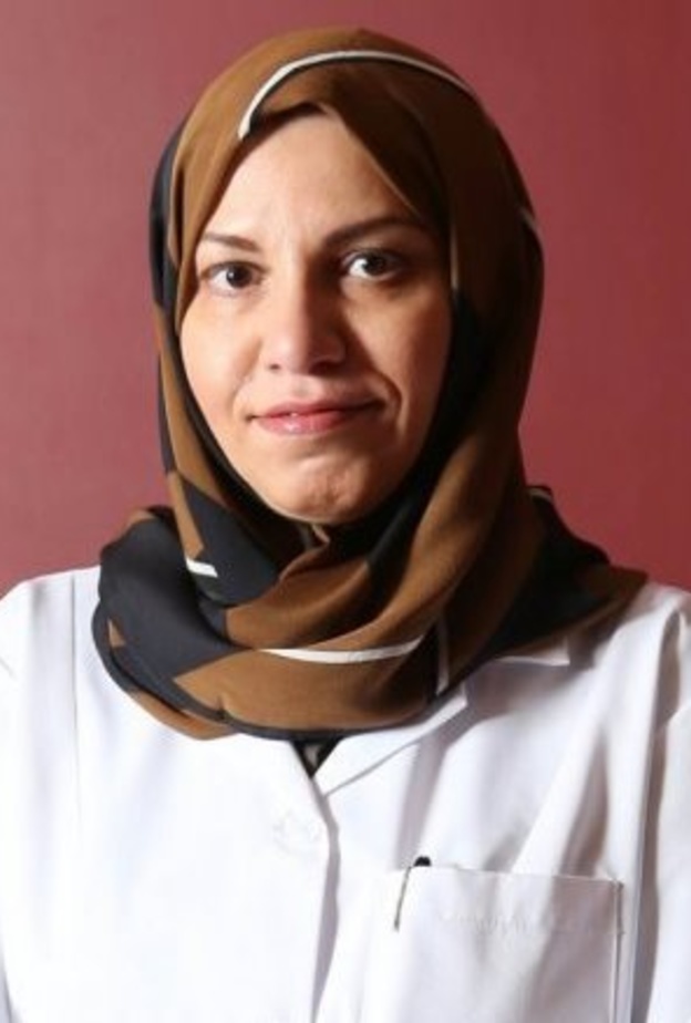 الجراحة السعودية سمر الحمود رئيسة للجنة تحكيم أبحاث السرطان