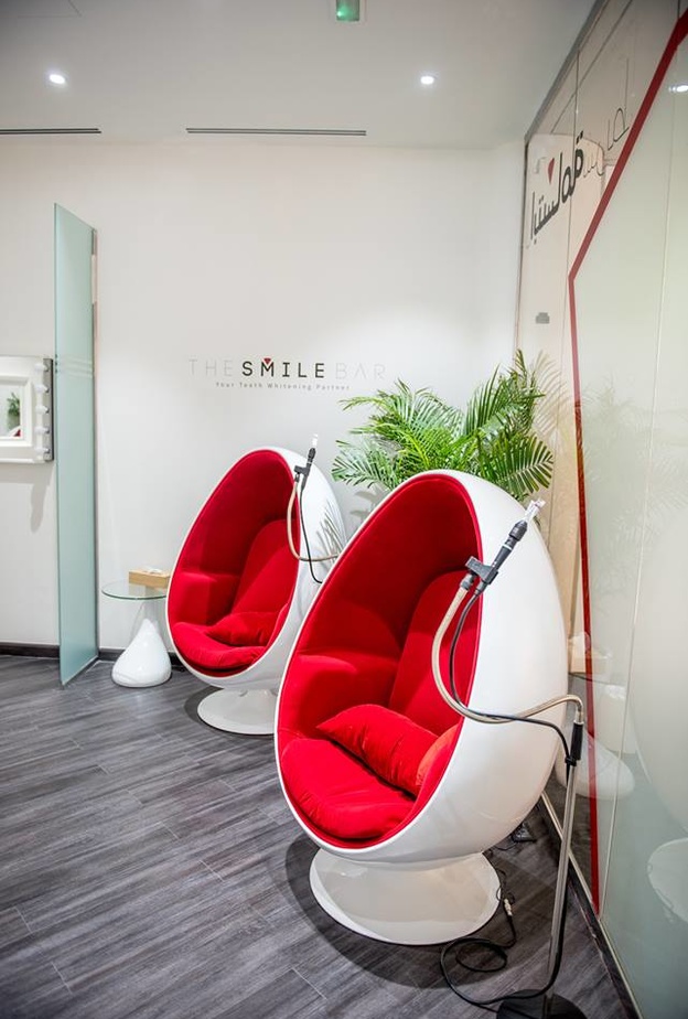 احتفلوا باليوم الوطني الـ٤٧ لدولة الإمارات العربية المتحدة مع ابتسامة جميلة  من  The Smile Bar