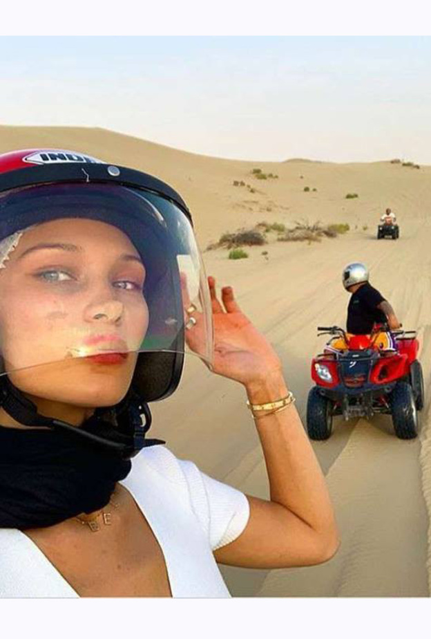 بيلا حديد تقضي أوقاتا ممتعة في صحراء أبوظبي مع The weekend