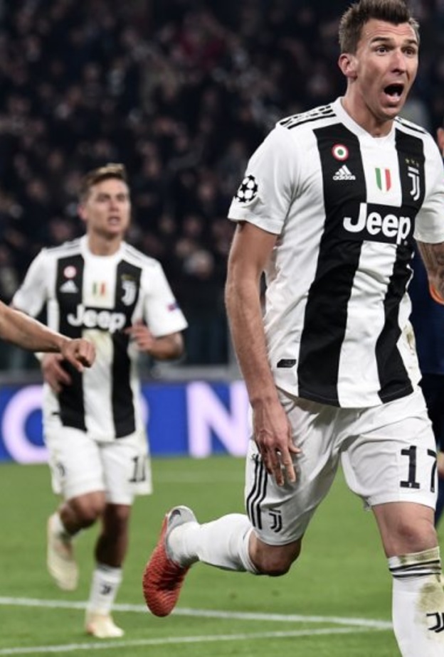 تأهل فريق أياكس أمستردام