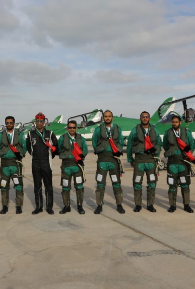 فريق الصقور السعودية للاستعراضات الجوية
