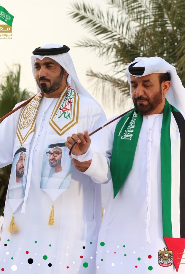 أجواء إماراتية شملت عروض جمعية دبي للفنون الشعبية في إثراء