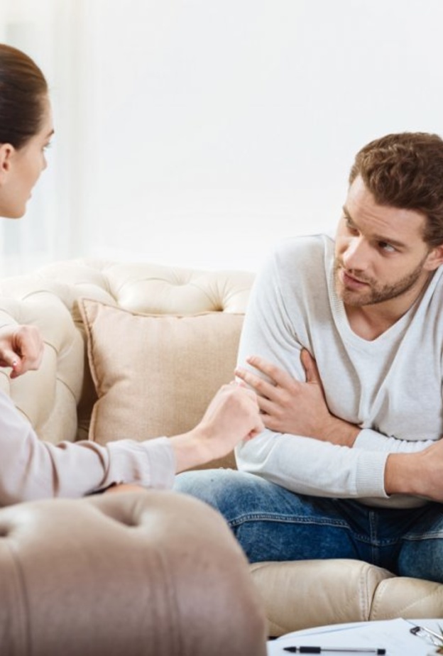 أنواع المشاكل التي يمر بها الزوجين على حسب عدد سنوات الزواج 