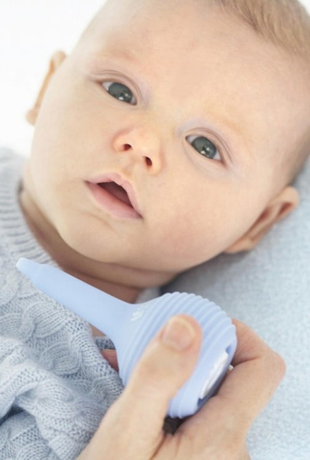 تختلف حالات الإصابة بالزكام بين الأطفال الرضع لذا لا يمكن تحديد طرق علاجية دون استشارة الطبيب