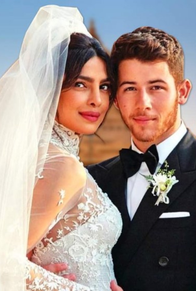 صمم فستان الزفاف رالف لورين