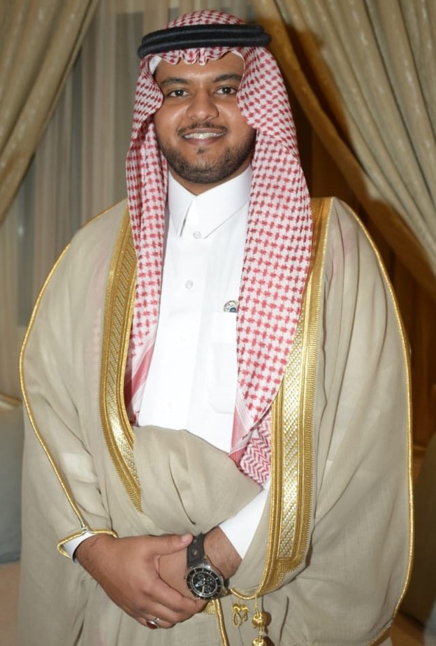 عبداللطيف العبد اللطيف يحتفل بعقد قران ابنه عبدالله