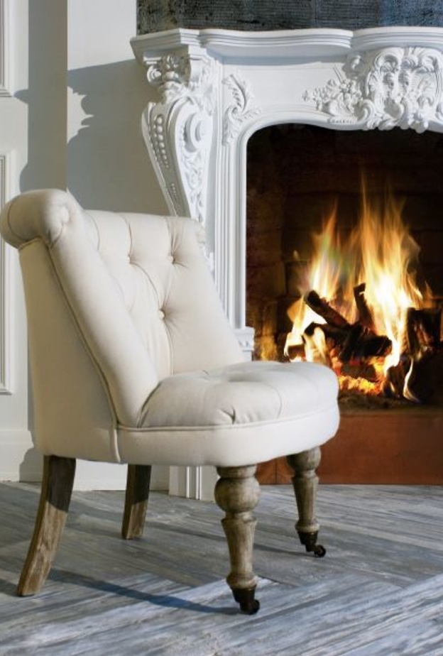 جمال الزخارف المتقنة في تصميم المدافئ الكلاسيك