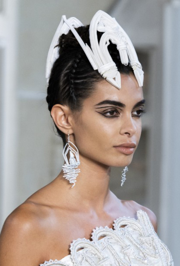  اكسسوارات شعر للعروس مع التاج من yanina