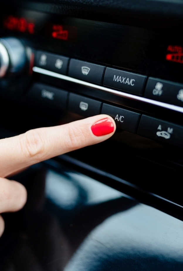 كيف تحافظين على مكيف الهواء في سيارتك آمناً