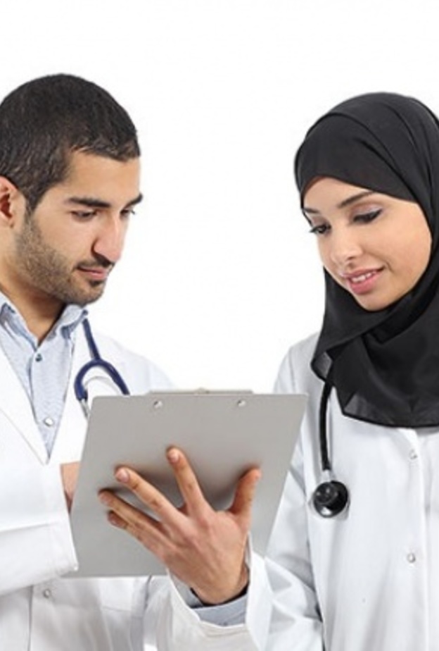  مذكرة تفاهم لتوظيف 40 ألف سعودي وسعودية في 10 تخصصات صحية