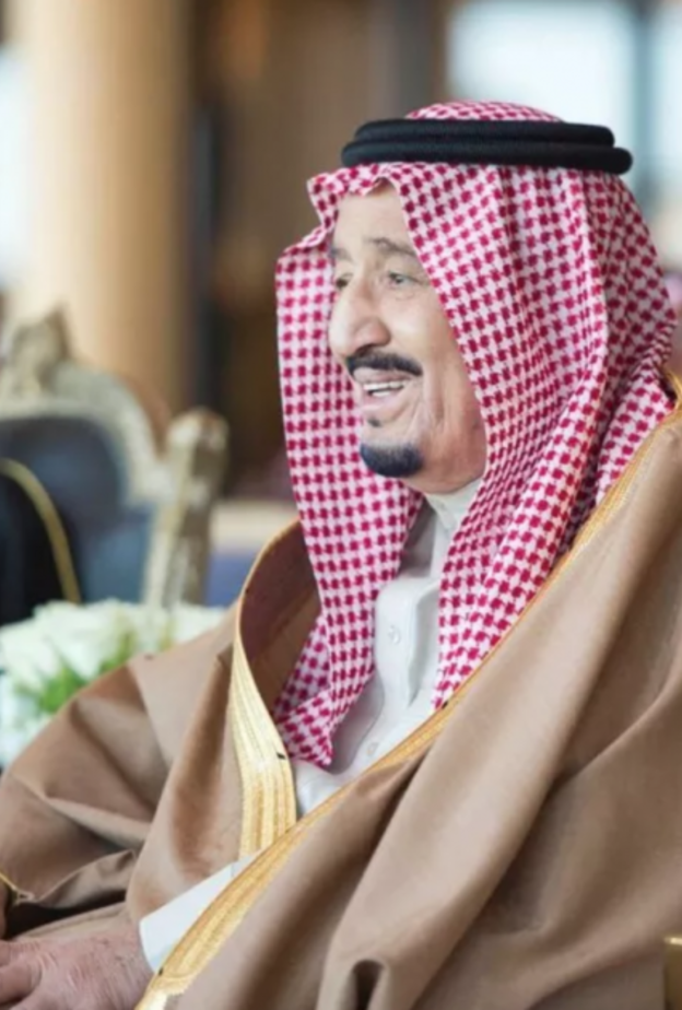  خادم الحرمين الشريفين الملك سلمان بن عبدالعزيز آل سعود - حفظه الله -