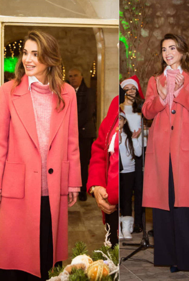 الملكة رانيا بصيحة المعطف المرجاني مع الكنزة الصوفية