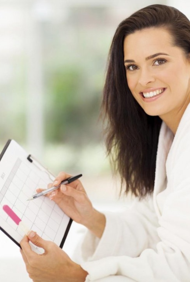 دوّني تاريخ أول الدورة على ورقة او على هاتفك