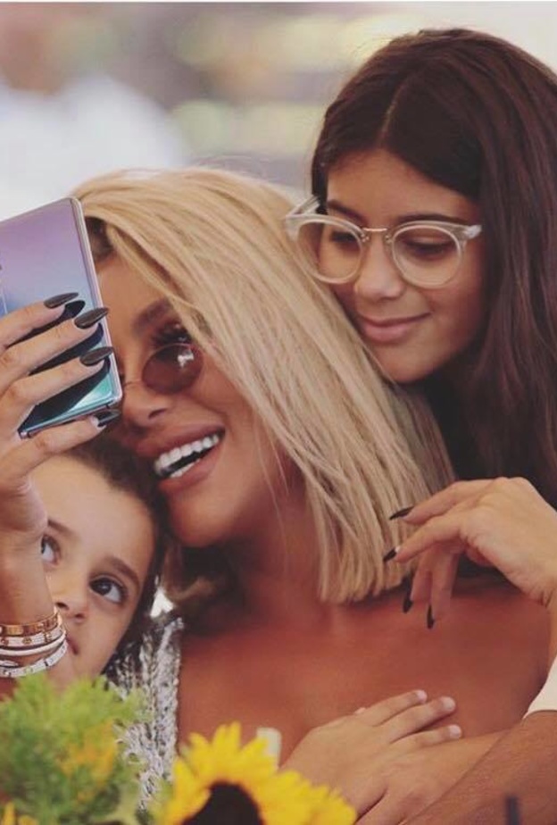 مايا دياب وابنتها