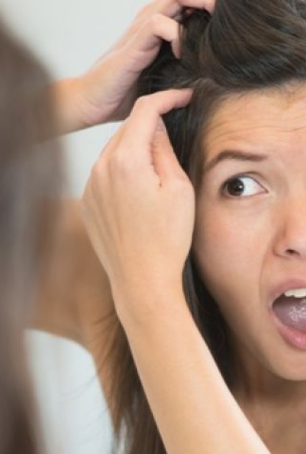 نقص الفيتامينات والمعادن يسبب الشيب المبكر