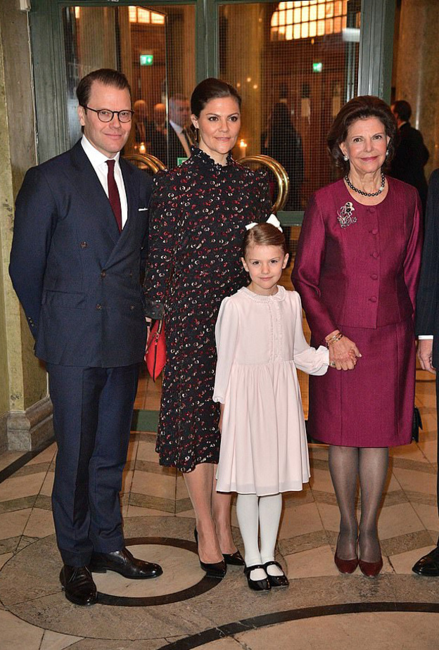 العائلة السويدية المالكة تحتفل بعيد ميلاد الملكة سيلفيا