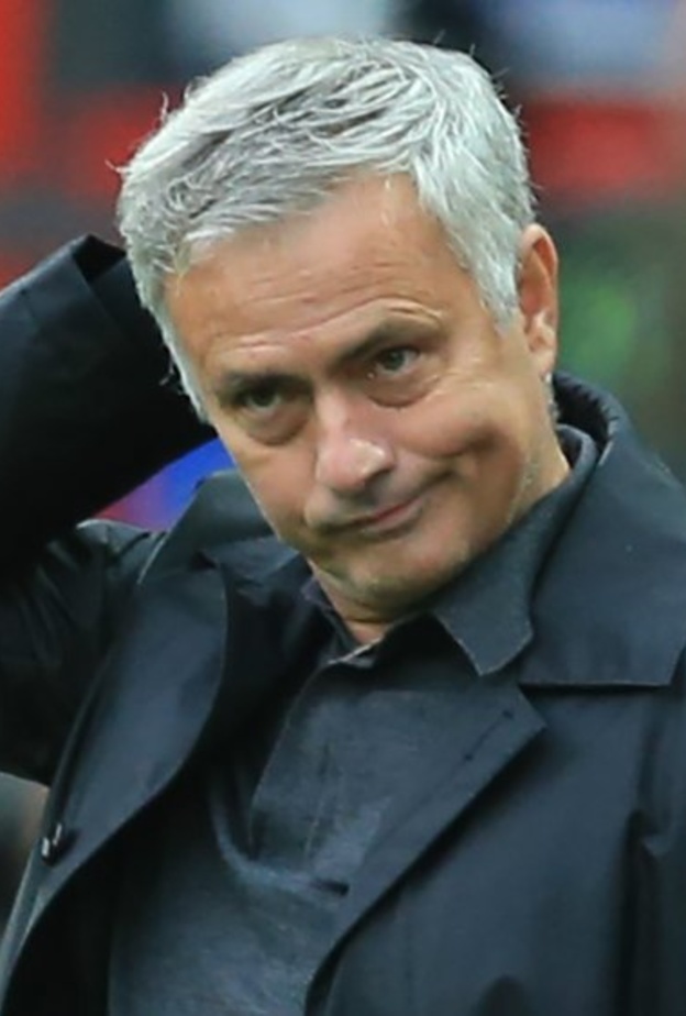 جماهير ريال مدريد تتطلع لعودة مورينيو