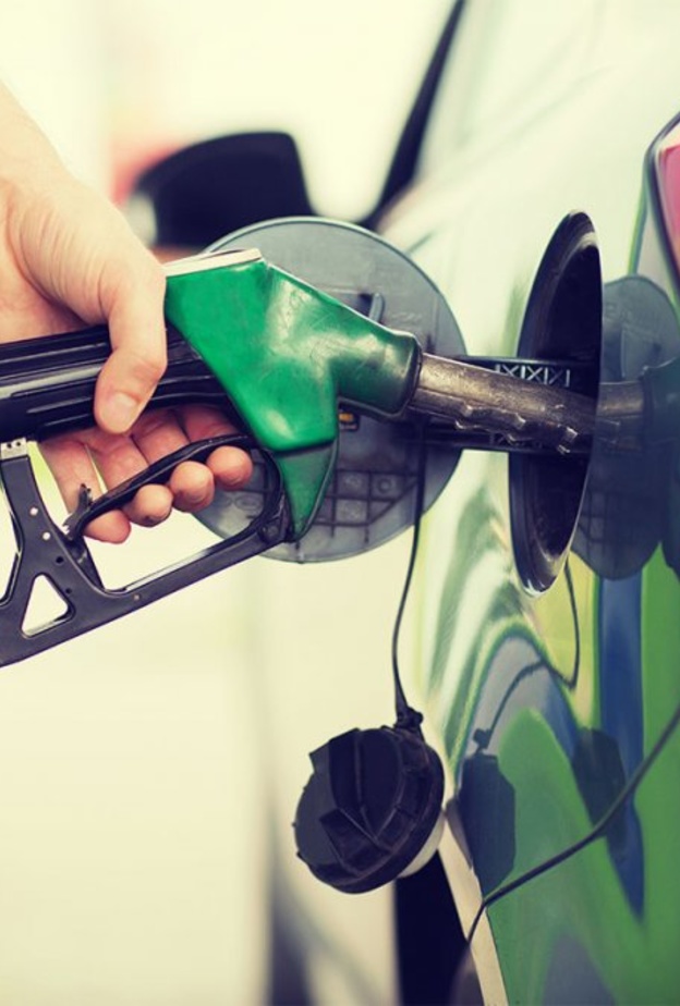 احرصي على استخدام أدوات التحكم في السيارة على النحو الصحيح