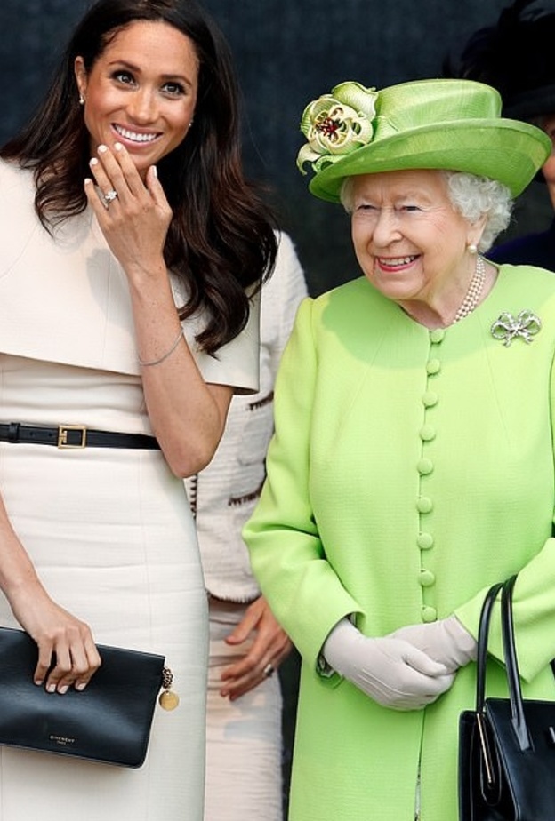 ملكة بريطانيا وميغان ميركل