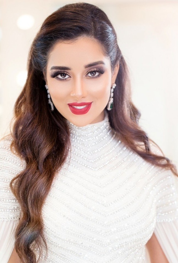 تسريحة تناسب اطلالتك الملكي